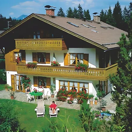 Frieder Apartment